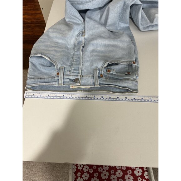 Levis Ribcage Bootcut 90s Faded Jeans Womens Size 30 - Picture 10 of 13